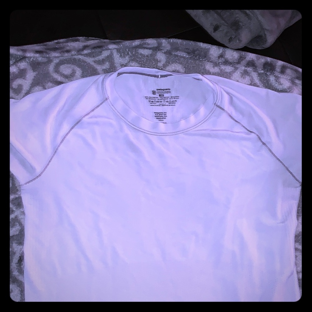 Women’s patigonia top